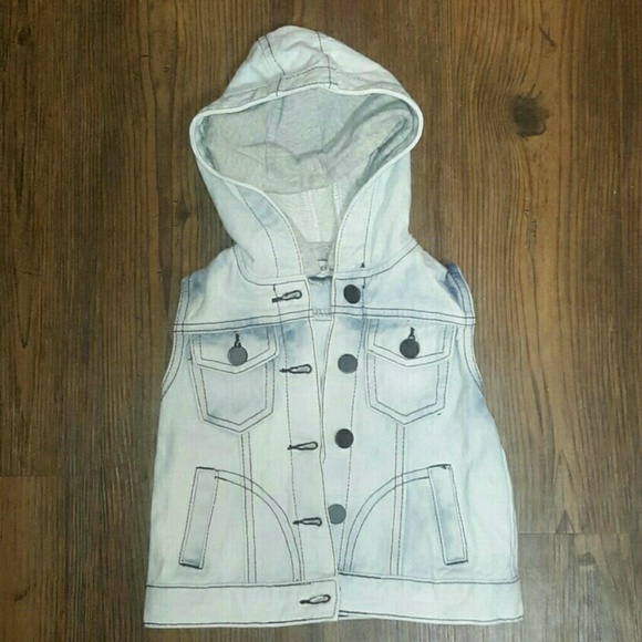 SALE🆕4t vest with double detachable hood - Picture 1 of 5